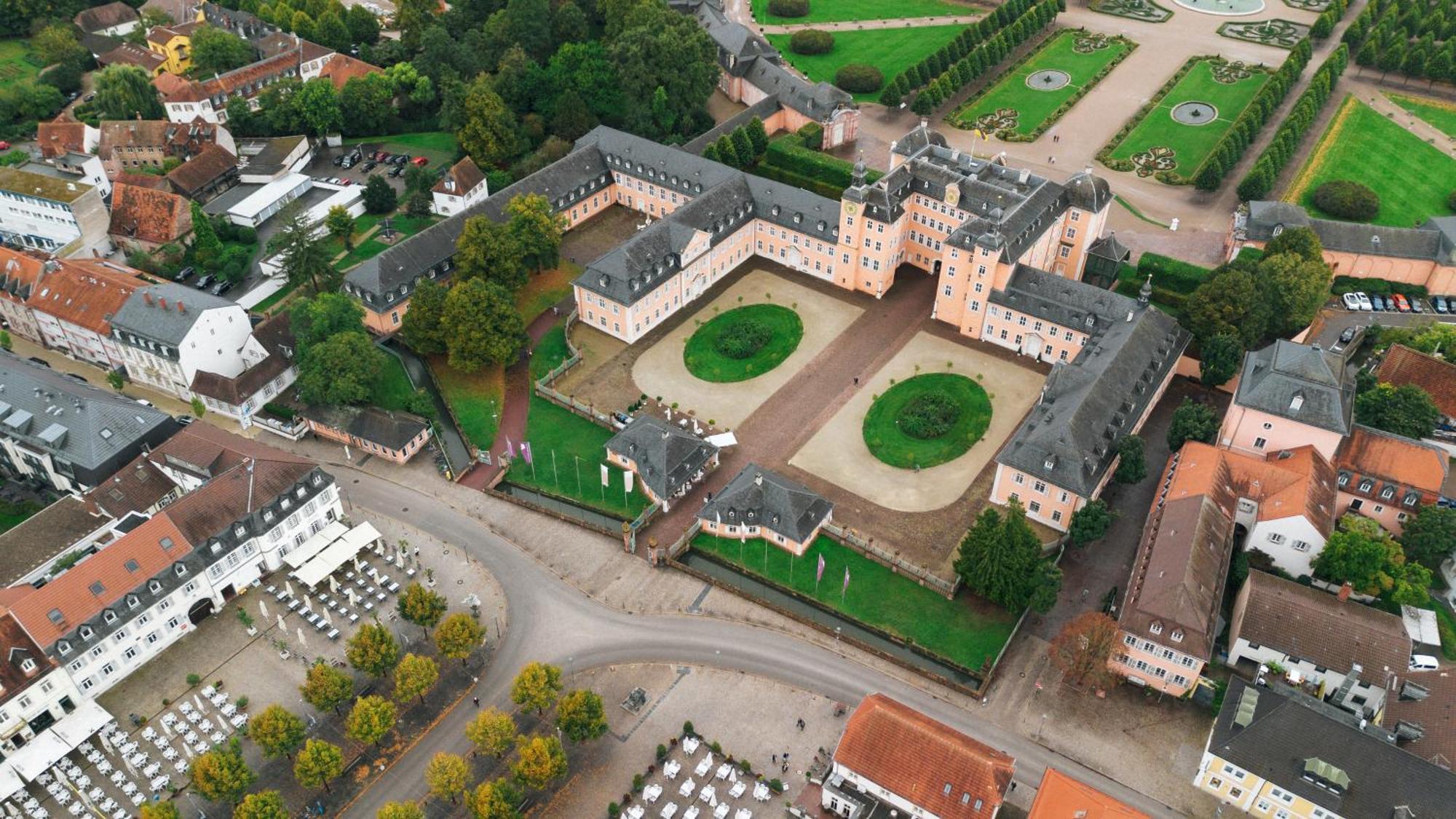 Hotel zum Erbprinzen Schwetzingen Exterior foto